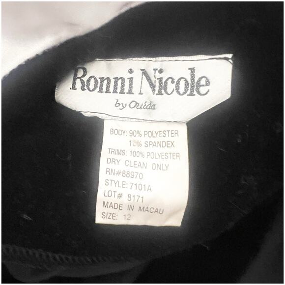 Ronni Nicole By Ouida Vintage Velvet Croppped Button Blouse Satin Collar & Cuffs - Picture 5 of 9